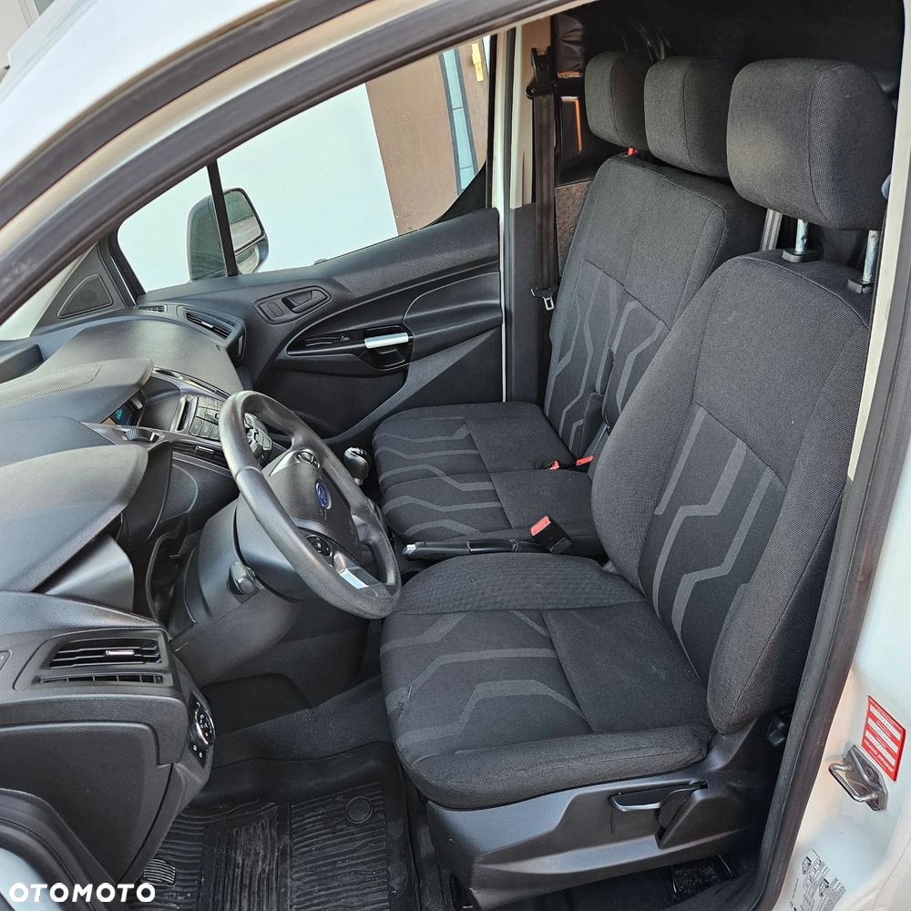 Ford Transit Connect - 13