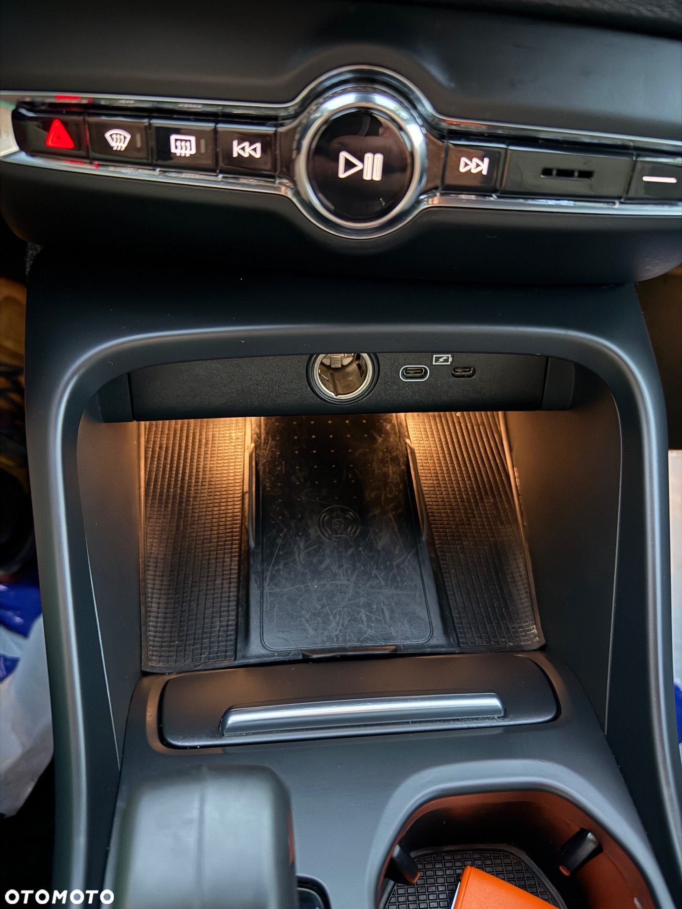 Volvo XC 40 B3 Ultimate Dark - 32