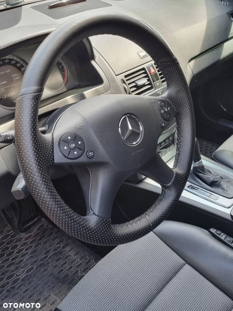 Mercedes-Benz Klasa C 180 Kompressor Automatik Avantgarde - 31