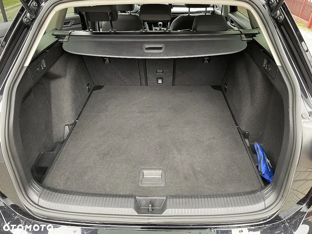 Volkswagen Golf 1.5 TSI EVO Life - 36