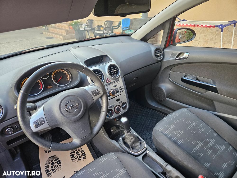 Opel Corsa 1.4 16V Selection - 13