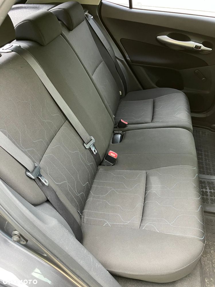 Toyota Auris - 11