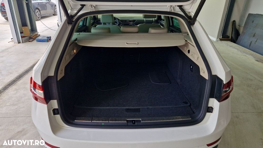 Skoda Superb 2.0 TDI 4X4 DSG Laurin & Klement - 22