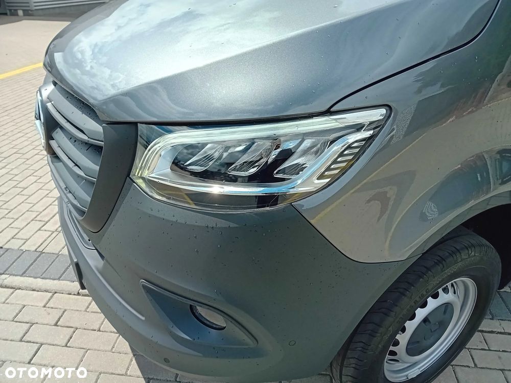 Mercedes-Benz Sprinter - 10