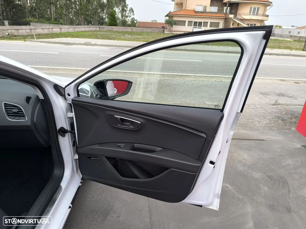 SEAT Leon 2.0 TDI DPF S&S DSG FR - 27