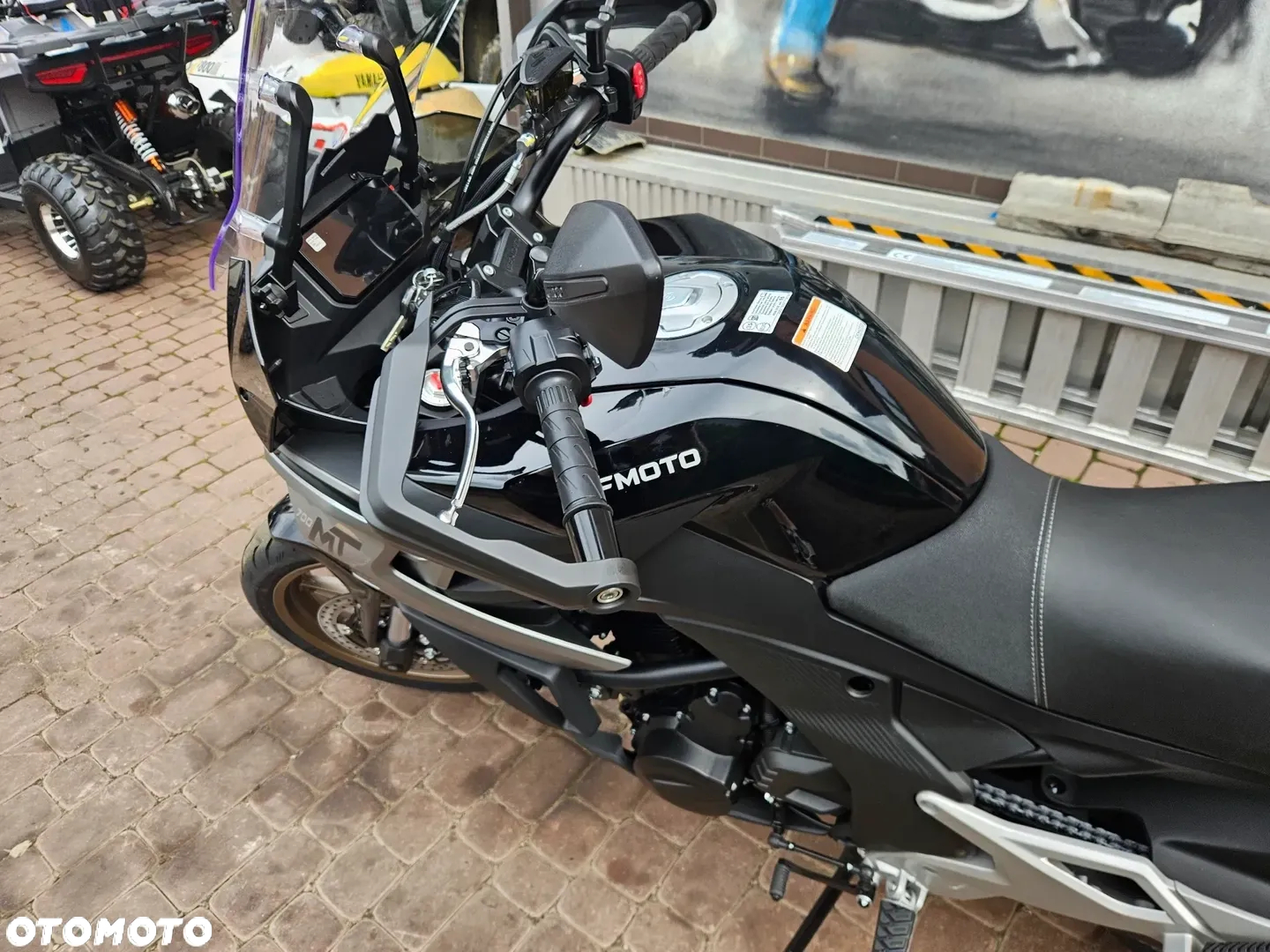 CFMoto MT - 28