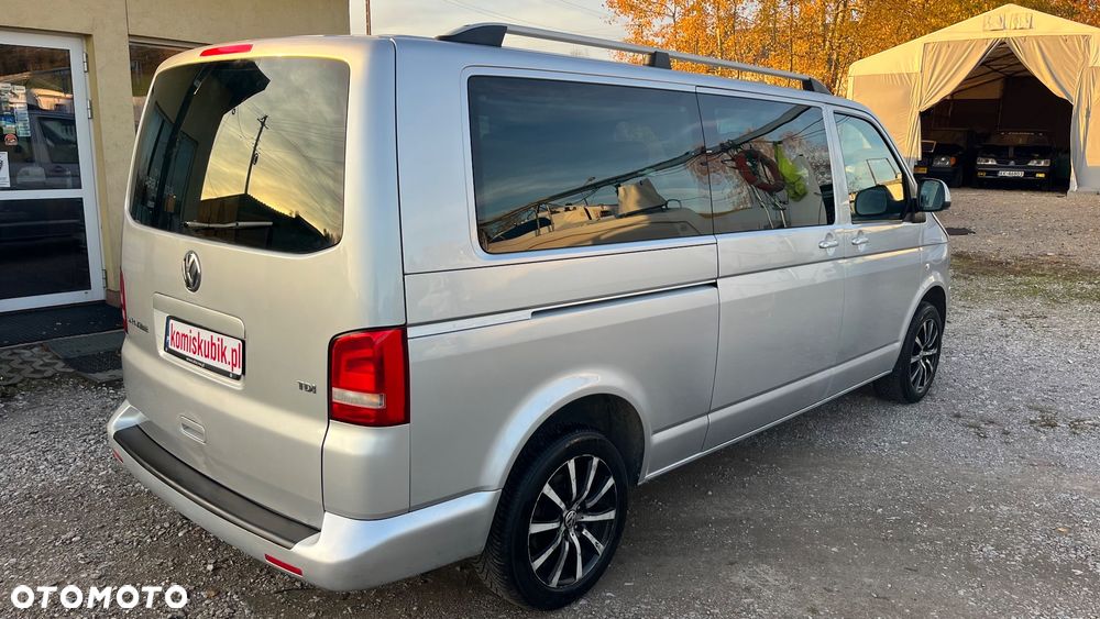 Volkswagen Caravelle - 27