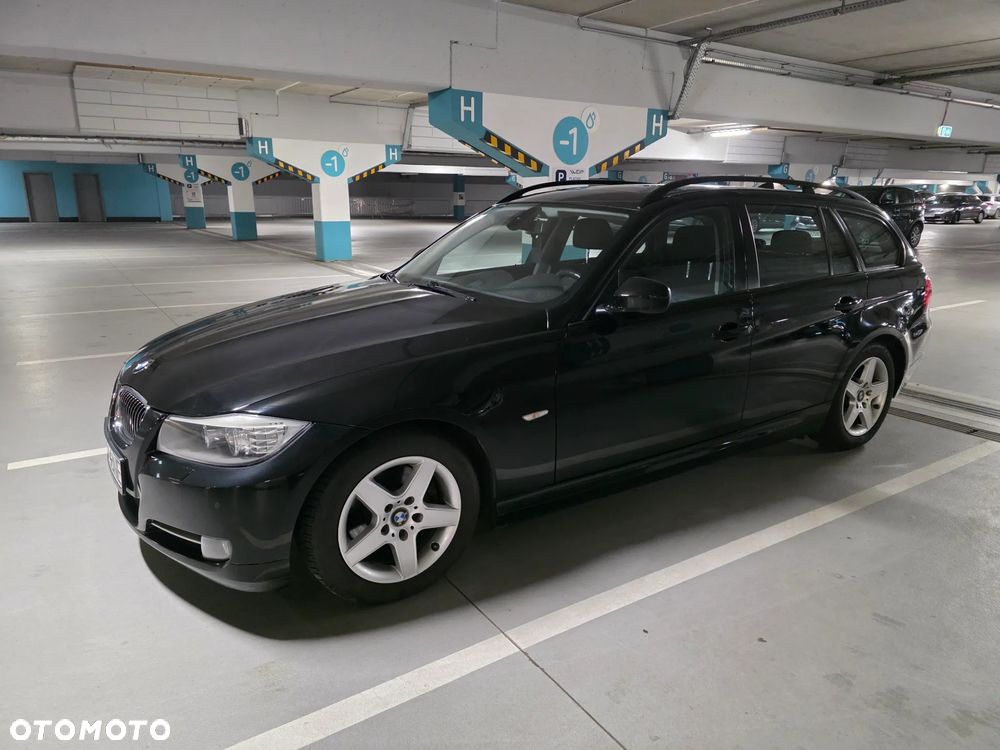 BMW 3 Series 2008 photo 2