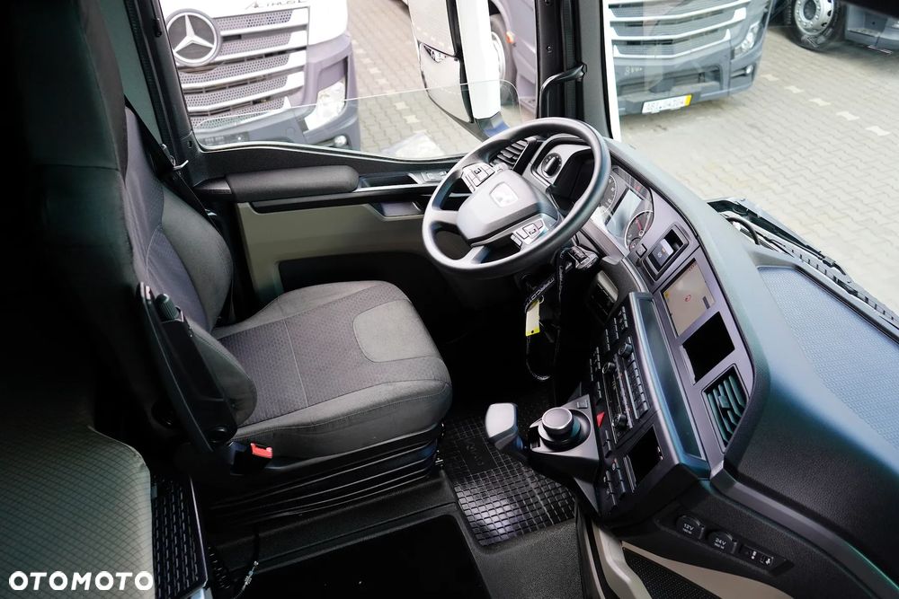 MAN / TGX / 18.470 / E 6 / GX / ACC / MEGA / LOW DECK / RETARDER - 13