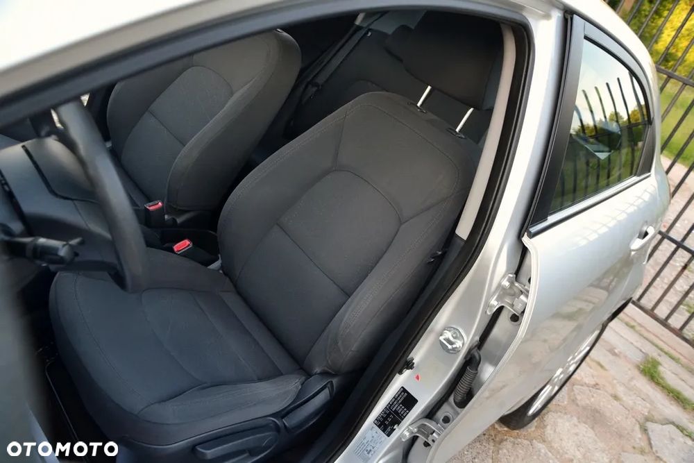 Kia Rio 1.2 Spirit - 17