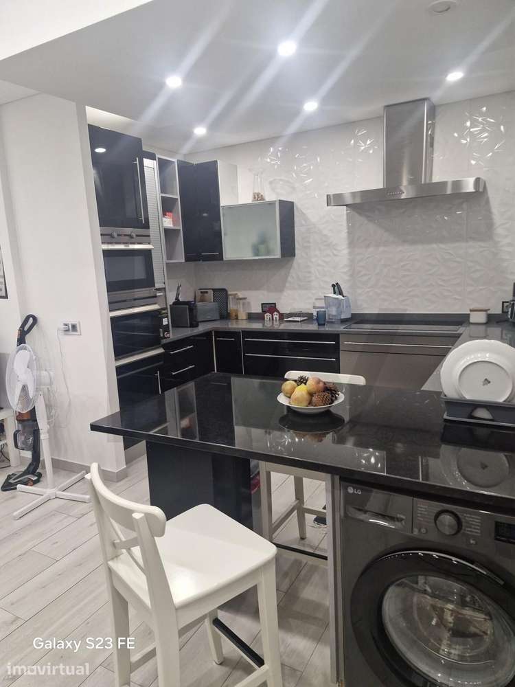 Apartamento T1 Moderno em Vila Nova de Santo André - Grande imagem: 2/18