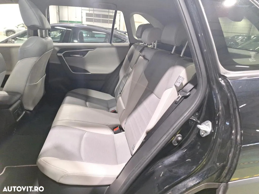 Toyota RAV4 2.5 Hybrid VVT-iE 4x4 Luxury - 4