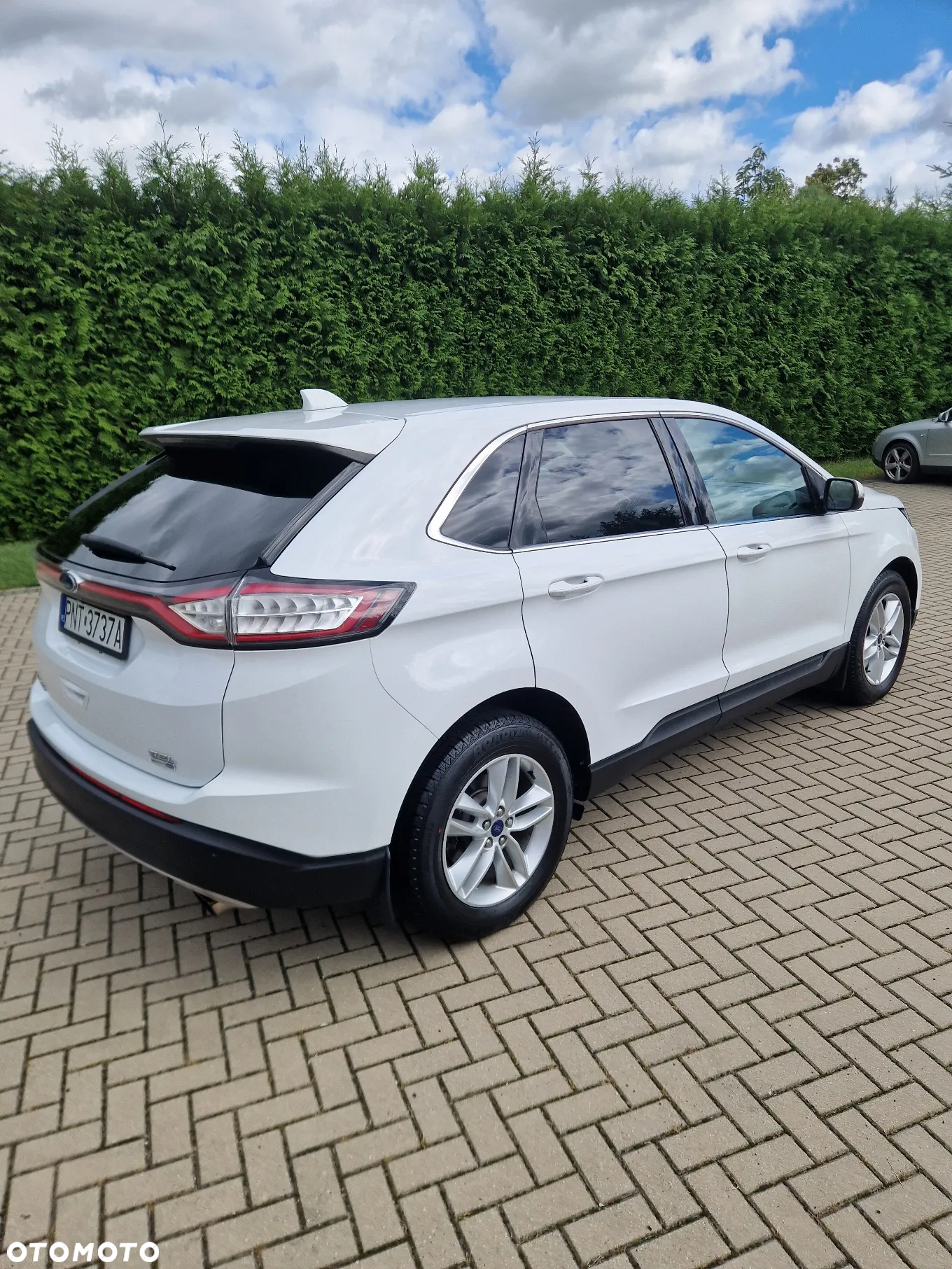 Ford Edge - 7