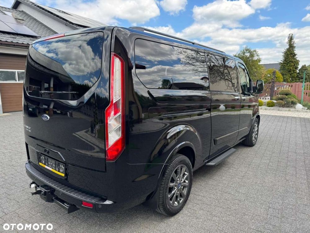 Ford Tourneo Custom - 8