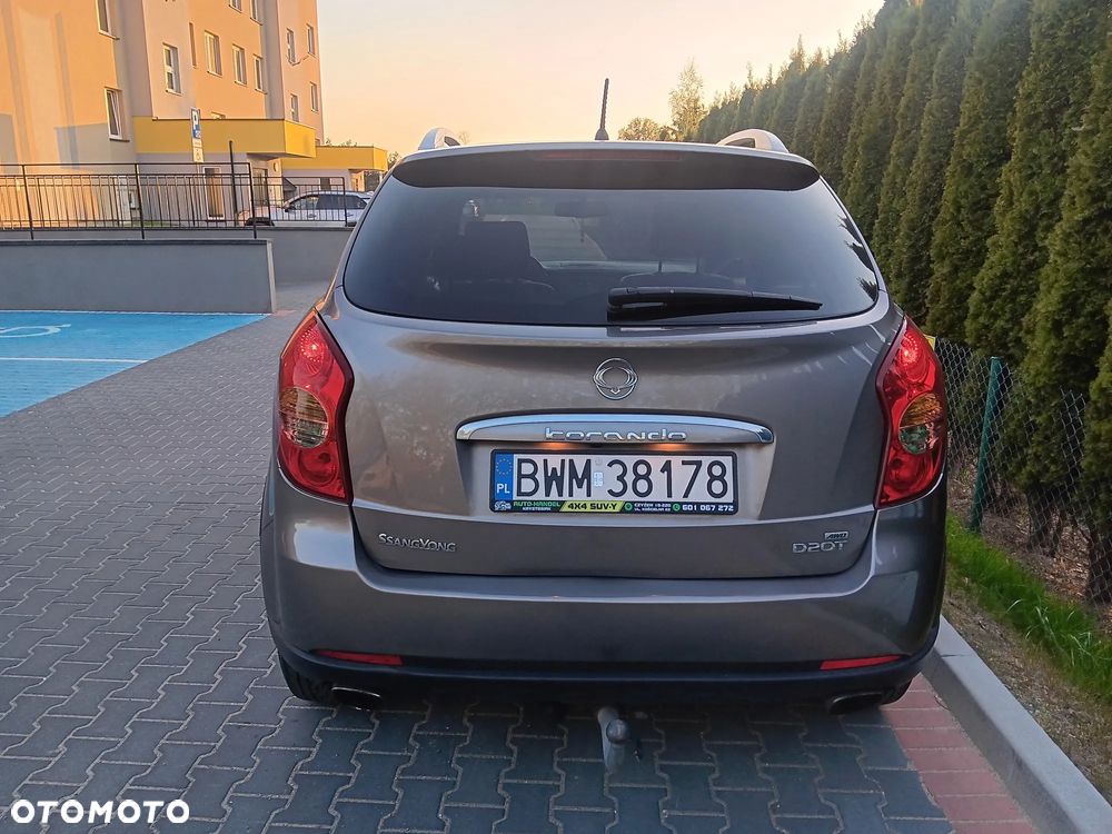 SsangYong/KGM Korando 2.0 E-XDi DPF 4WD Automatik Quartz - 3