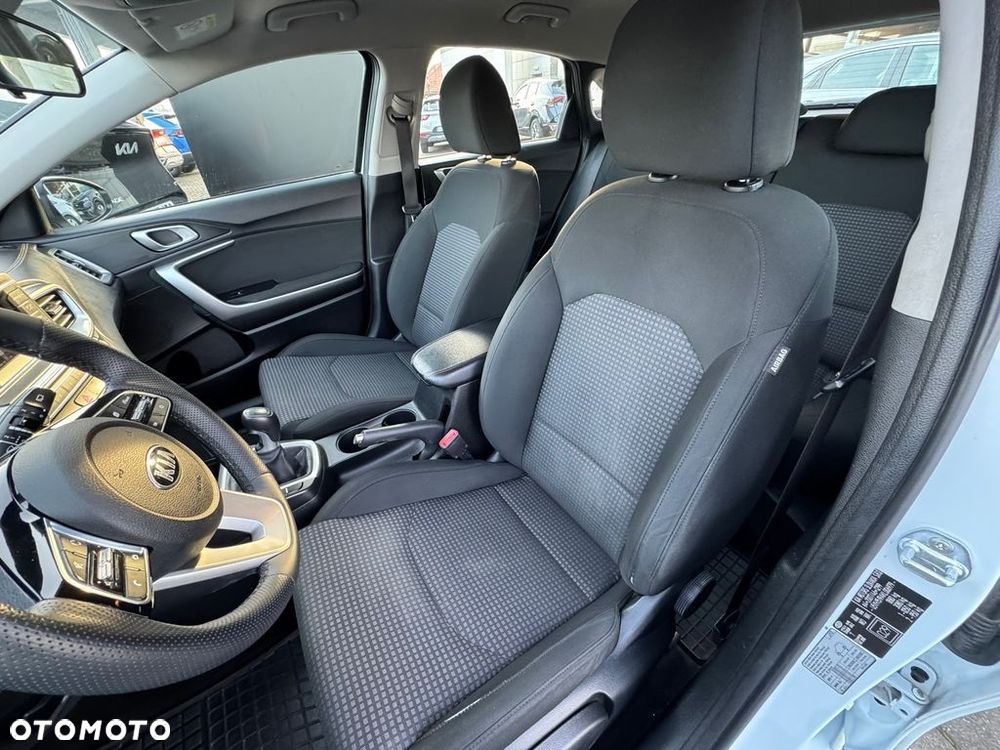 Kia Ceed 1.6 CRDi SCR S - 10