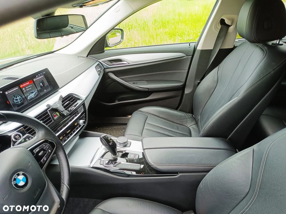 BMW Seria 5 - 22