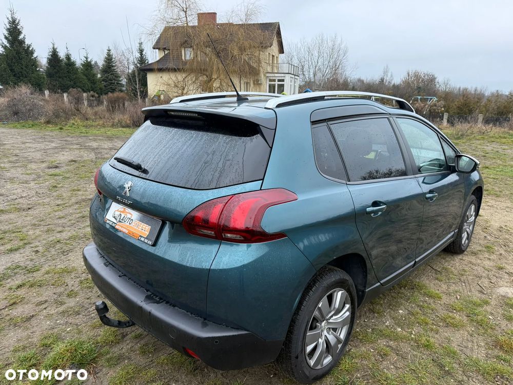 Peugeot 2008 1.2 Pure Tech Style - 3