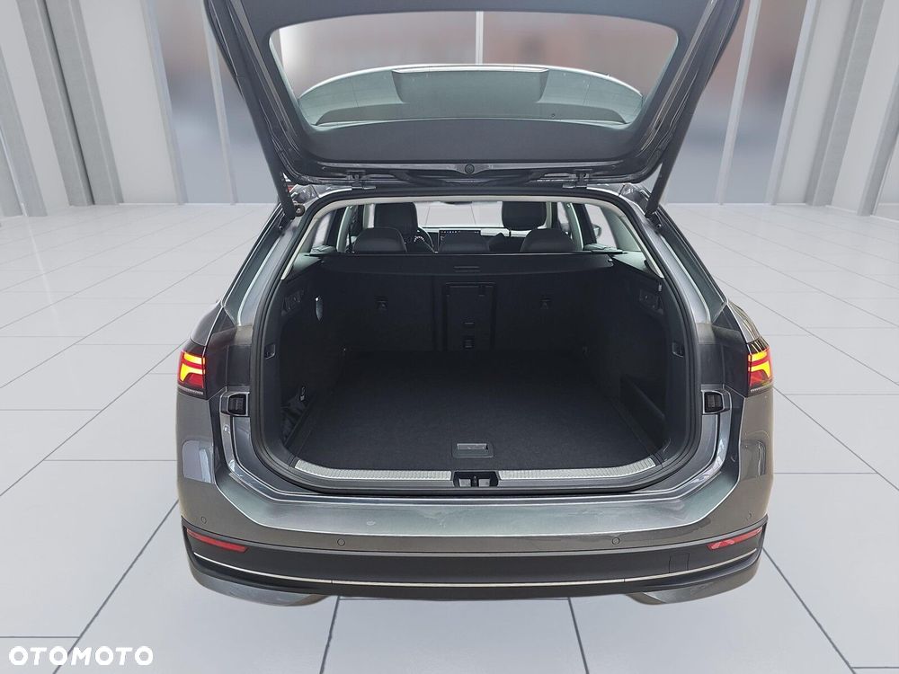 Volkswagen Passat - 19