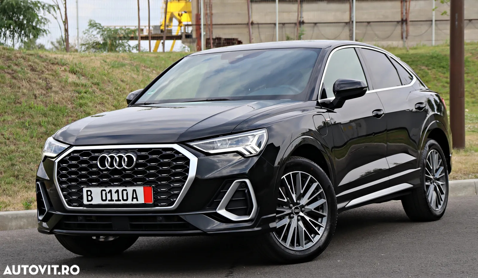 Audi Q3 45 TFSIe Sportback S tronic S line - 5