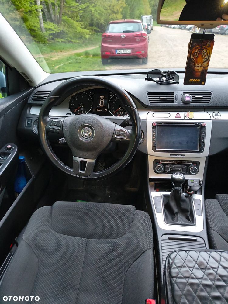 Volkswagen Passat 2.0 TDI DPF Comfortline - 10