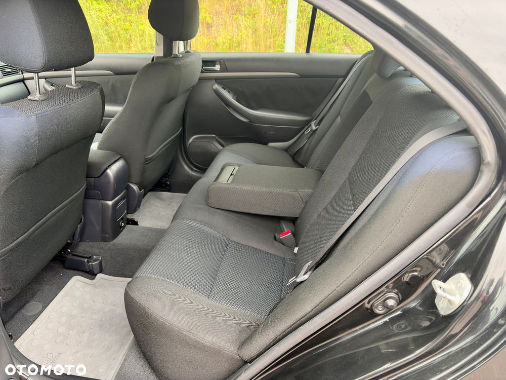 Toyota Avensis 2.0 D-4D Luna - 9