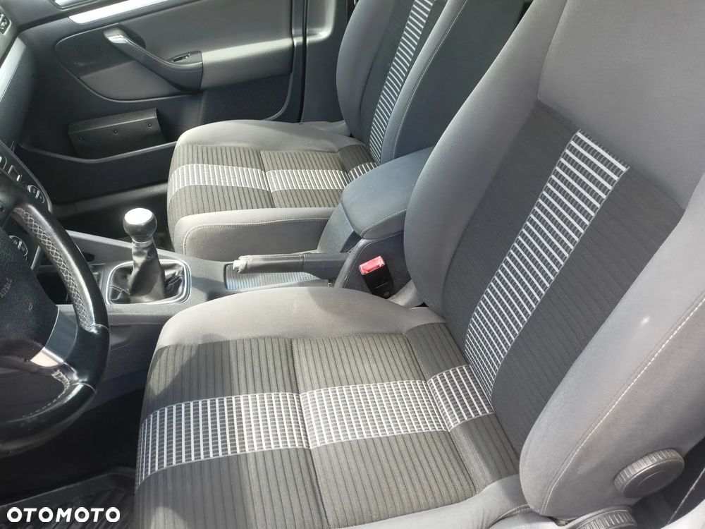 Volkswagen Golf 1.6 United - 8