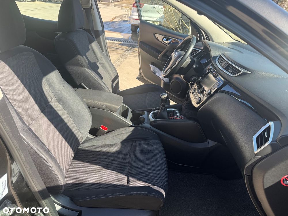 Nissan Qashqai 1.6 dCi 4 x 4 DPF Start/Stop acenta - 25
