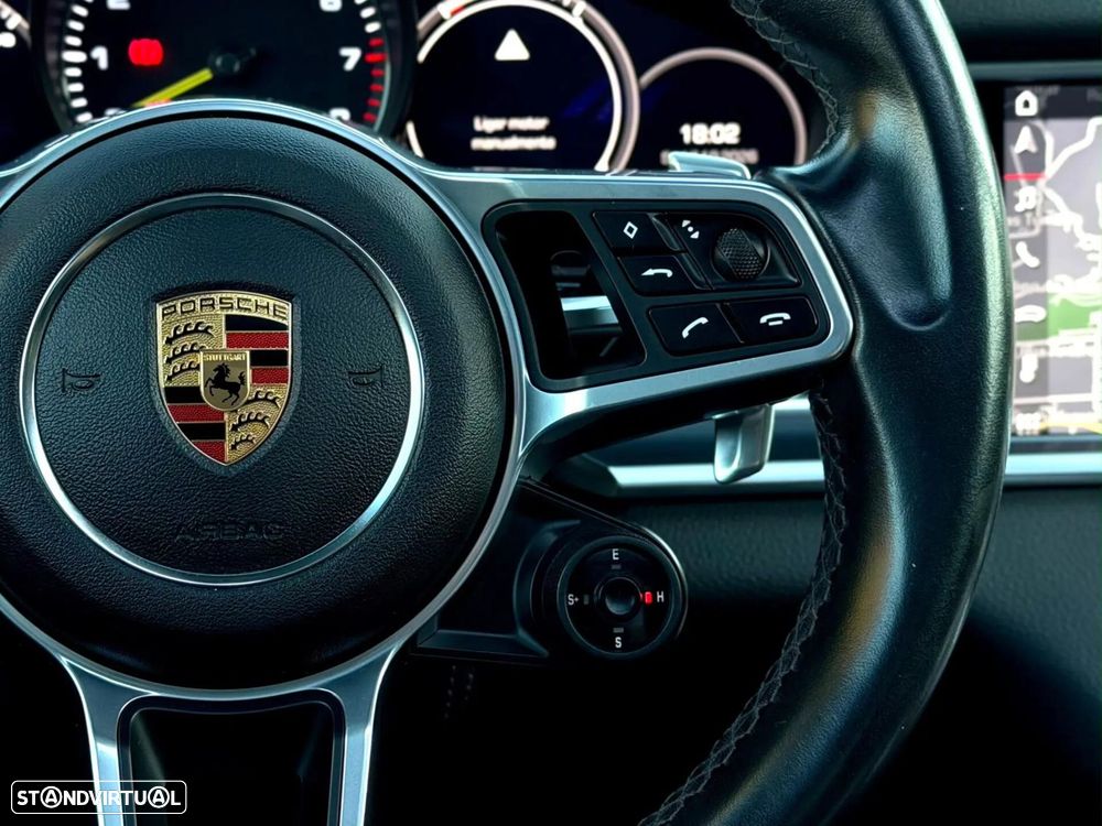 Porsche Panamera 4 E-Hybrid - 14
