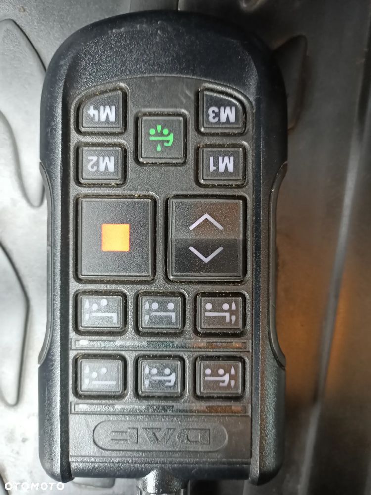 DAF XF450 6X2 Chłodnia Izoterma Carrier Supra 950 2szt - 30