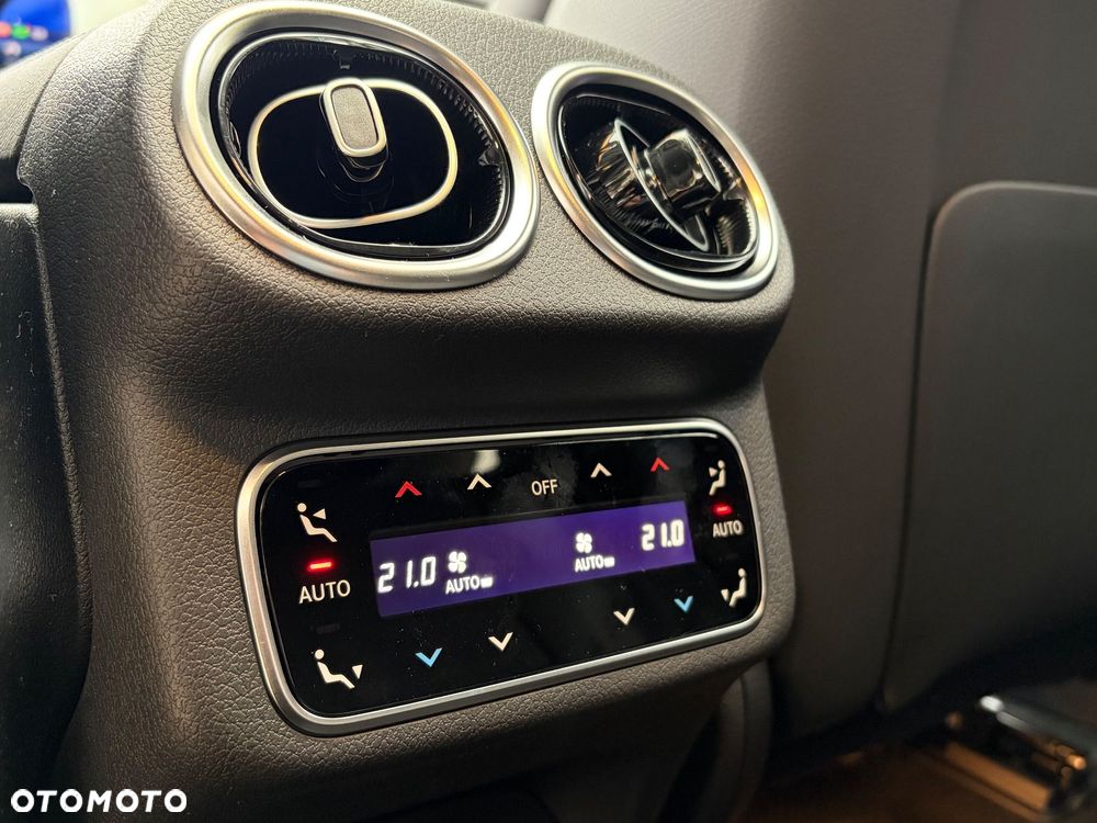 Mercedes-Benz GLC - 12