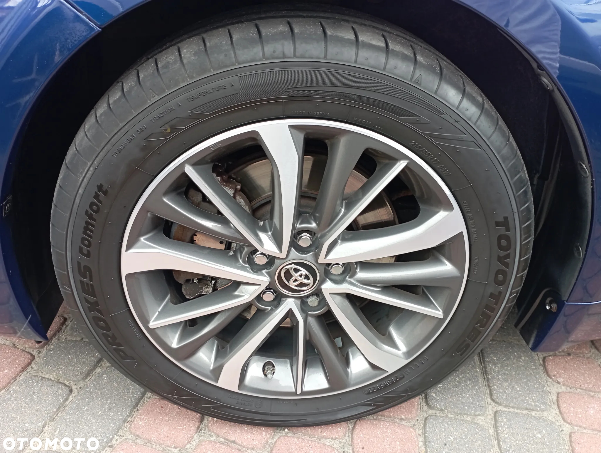 Toyota Avensis 2.0 D-4D Premium - 23