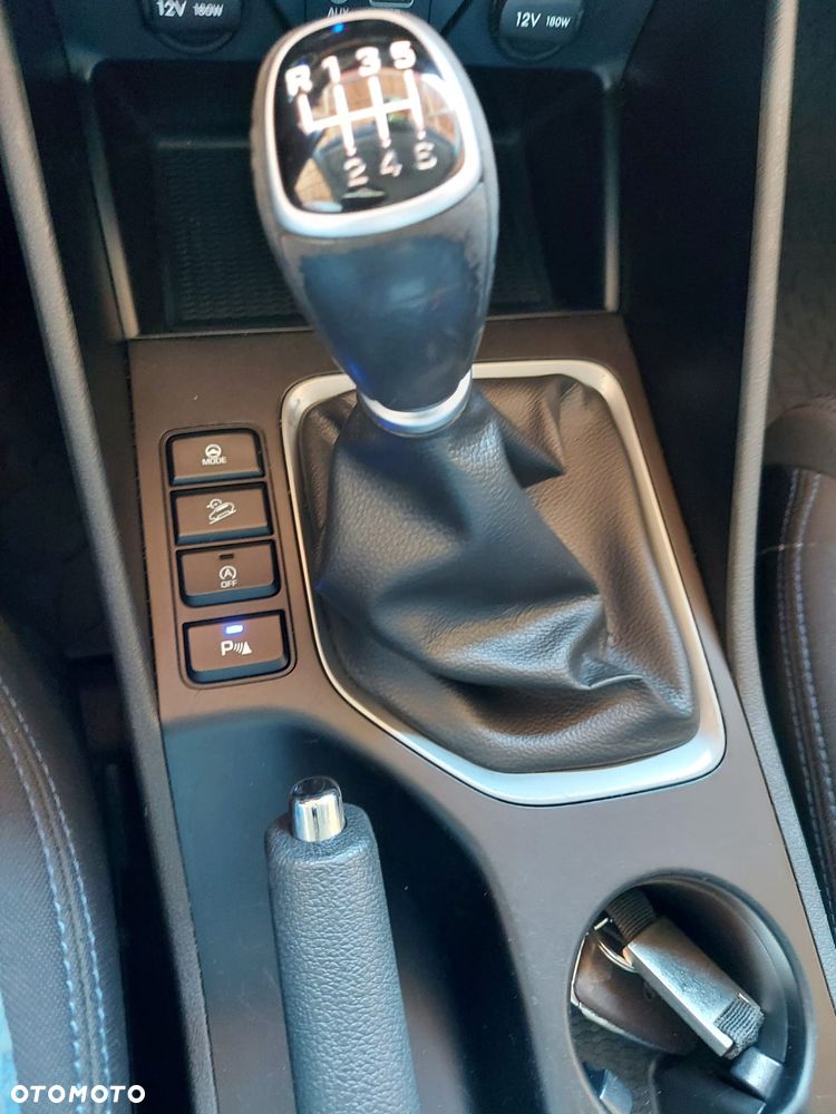 Hyundai Tucson 1.6 GDI BlueDrive Comfort 2WD - 19