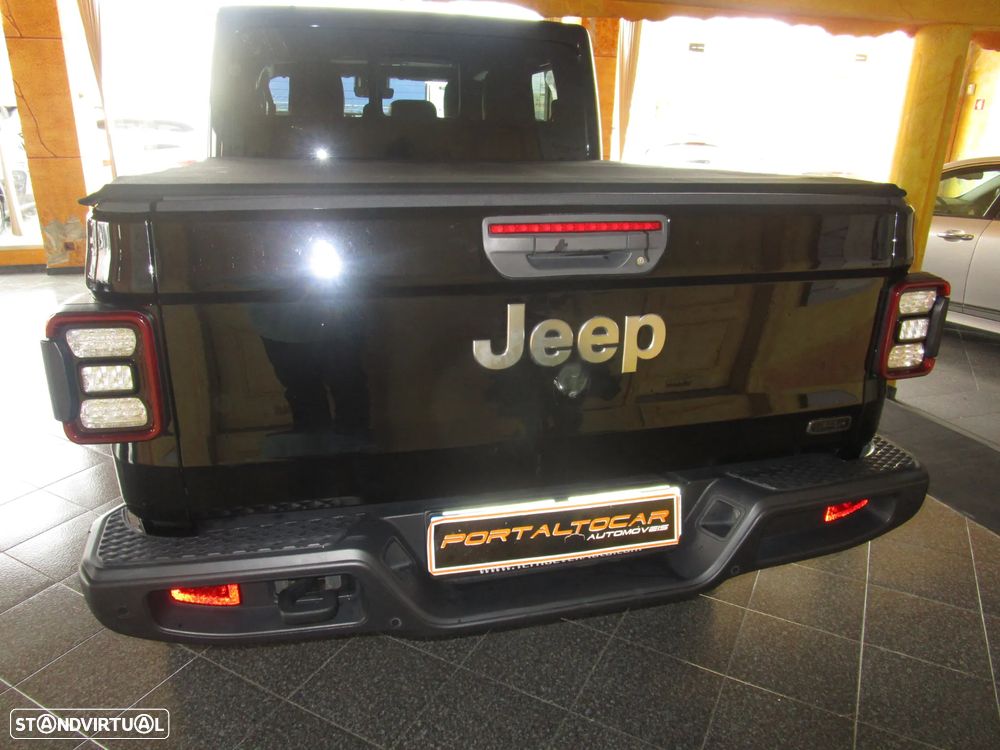 Jeep Gladiator 3.0V6 MultiJet AWD Auto Overland - 8