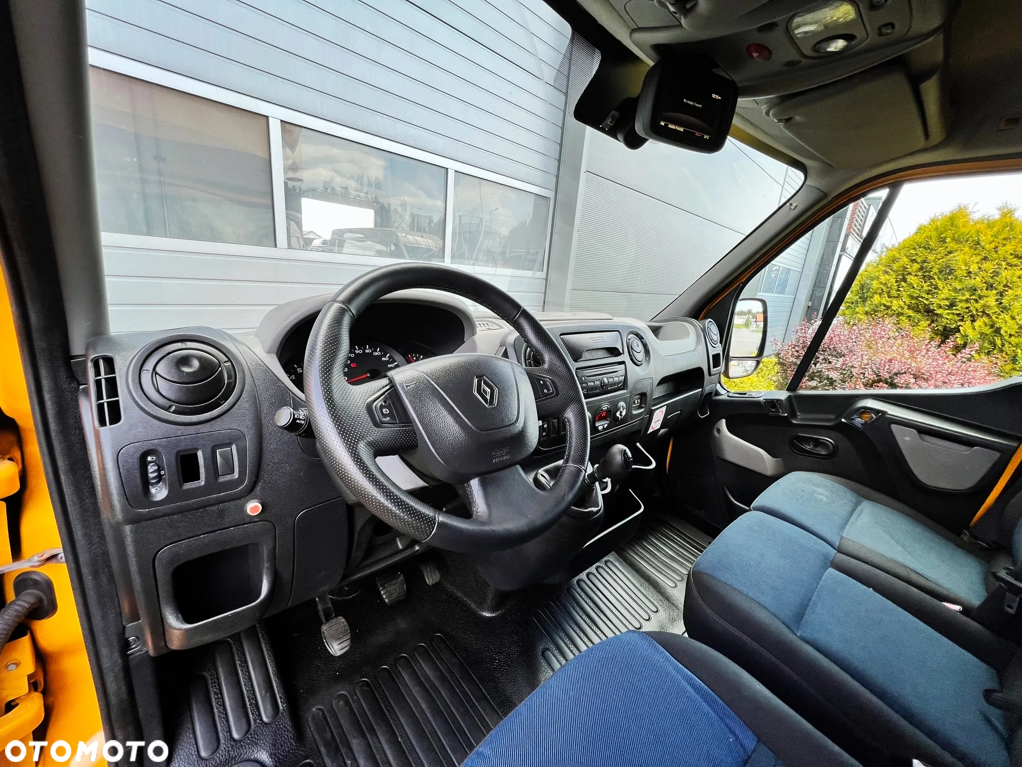 Renault Master 150 DCI Kontener + Winda 750 kg Bliźniaki - 9