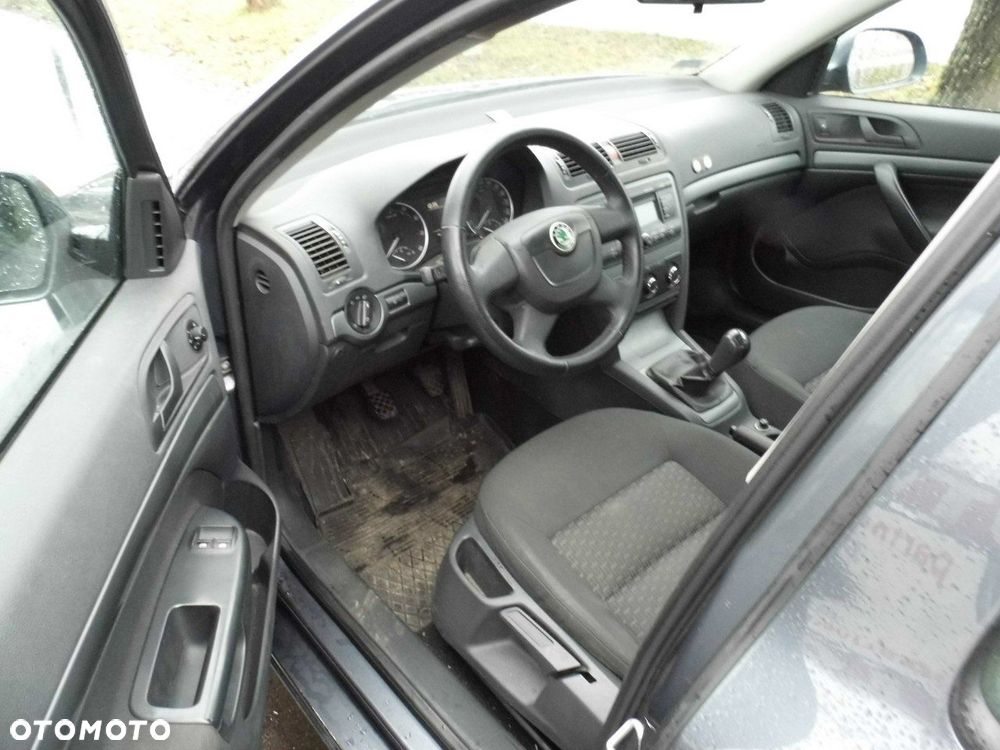 Skoda Octavia - 8