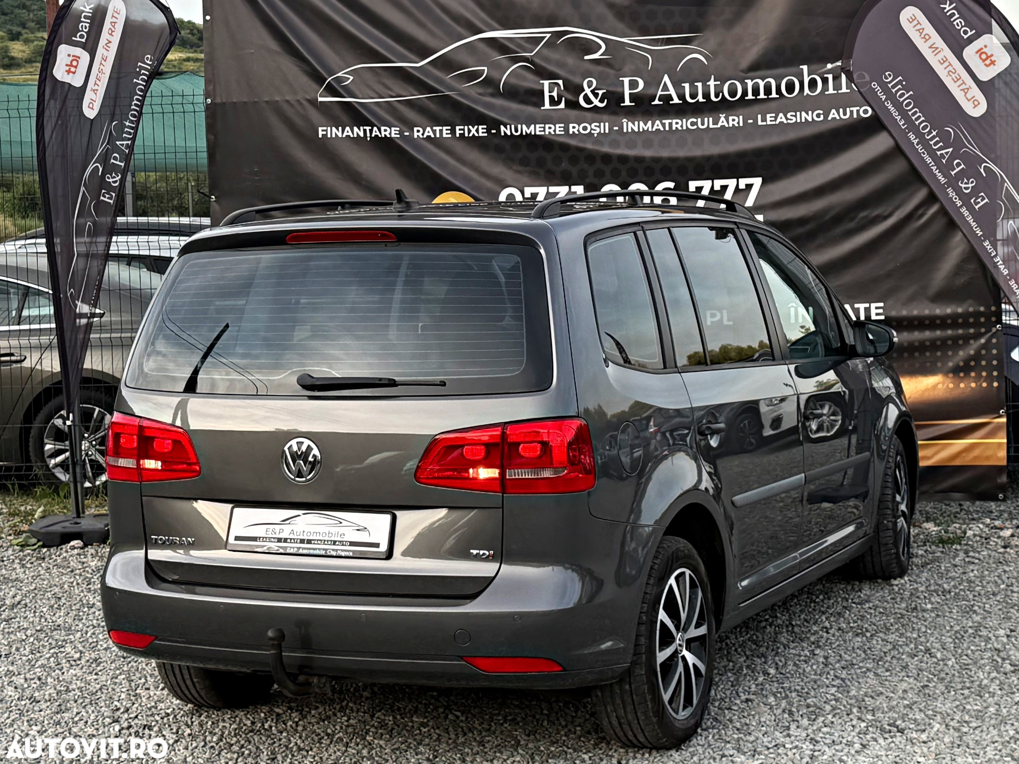 Volkswagen Touran 1.6 TDI BlueMotion Technology Comfortline - 11