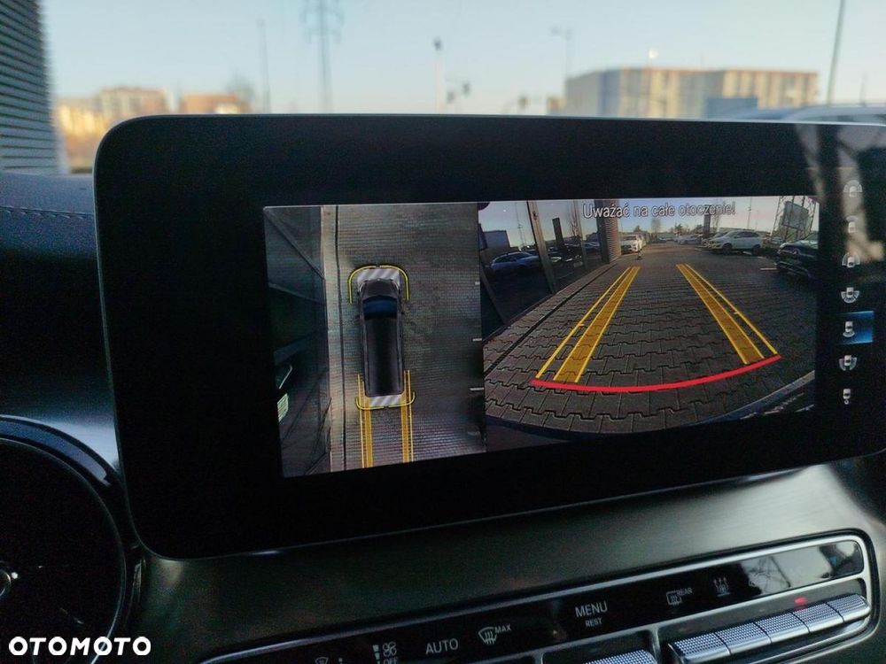 Mercedes-Benz Klasa V - 18