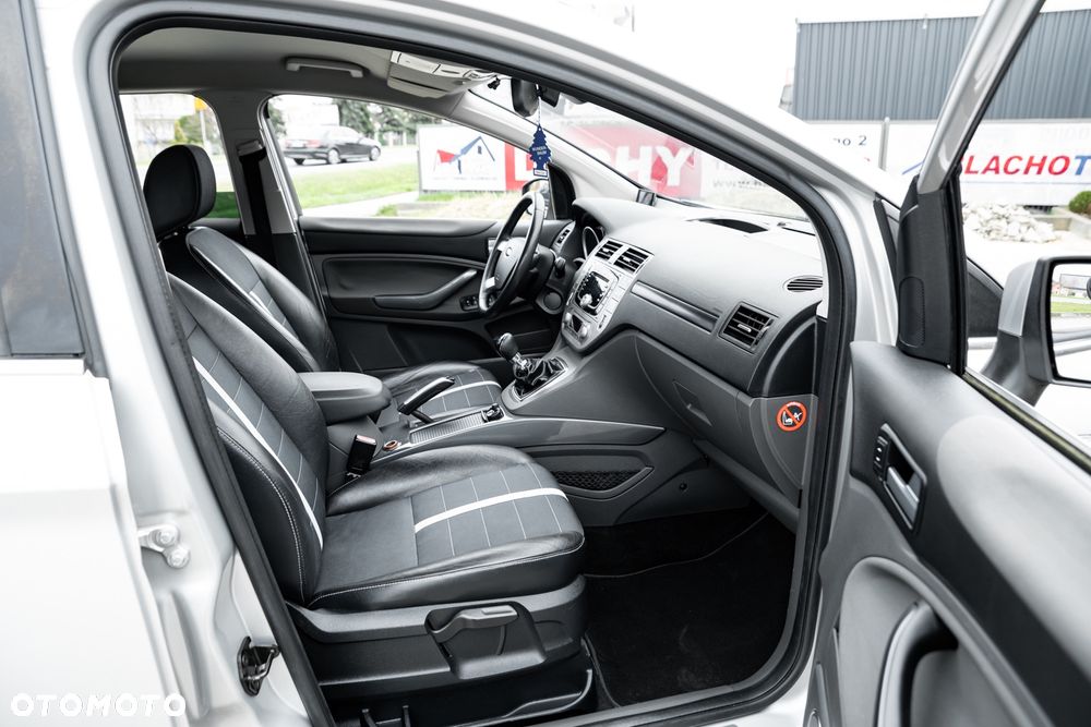 Ford Kuga - 26