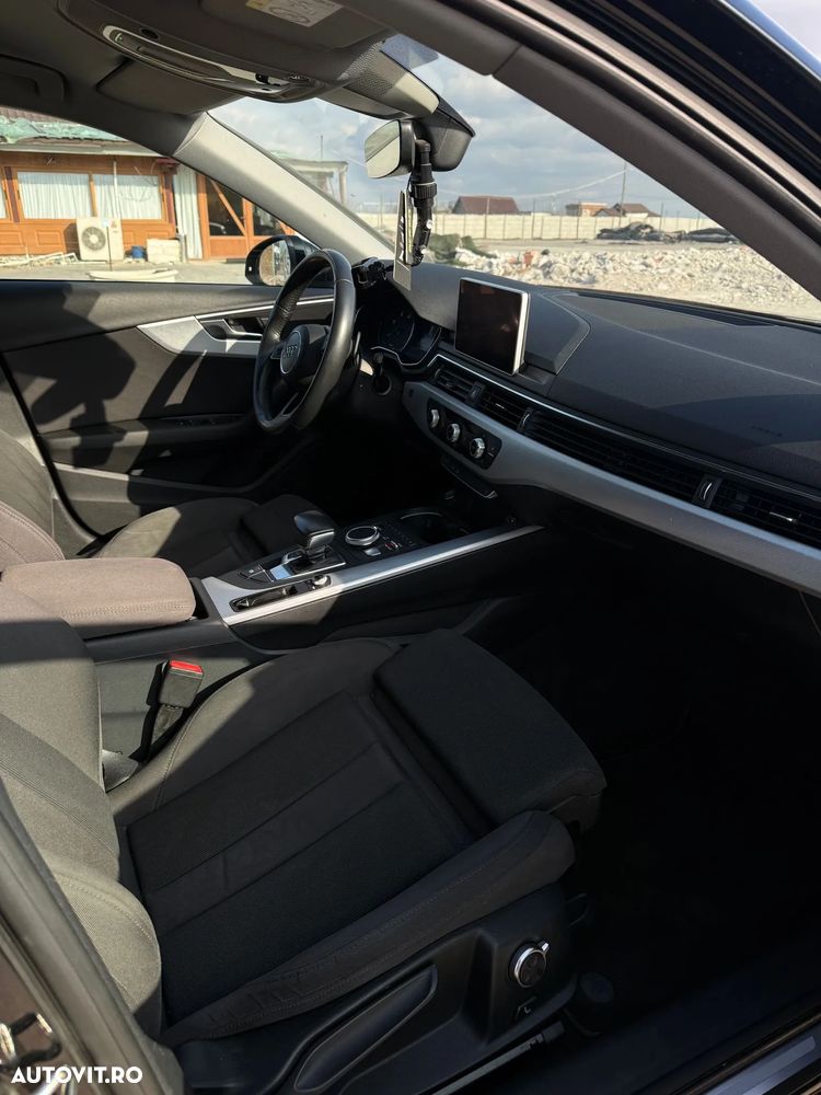 Audi A4 2.0 TDI ultra S tronic - 10