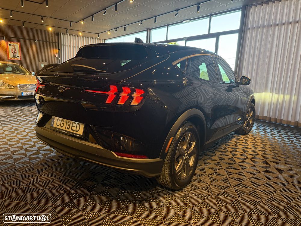 Ford Mustang Mach-E Premium - 5