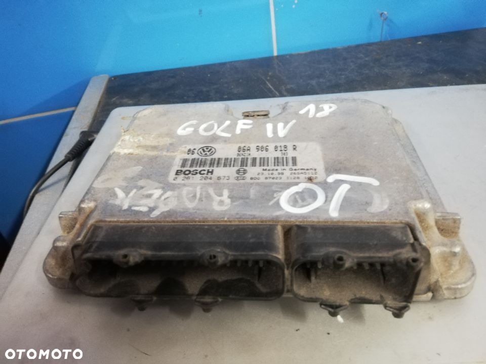 Sterownik silnika Volkswagen Golf IV 06906018R - 2