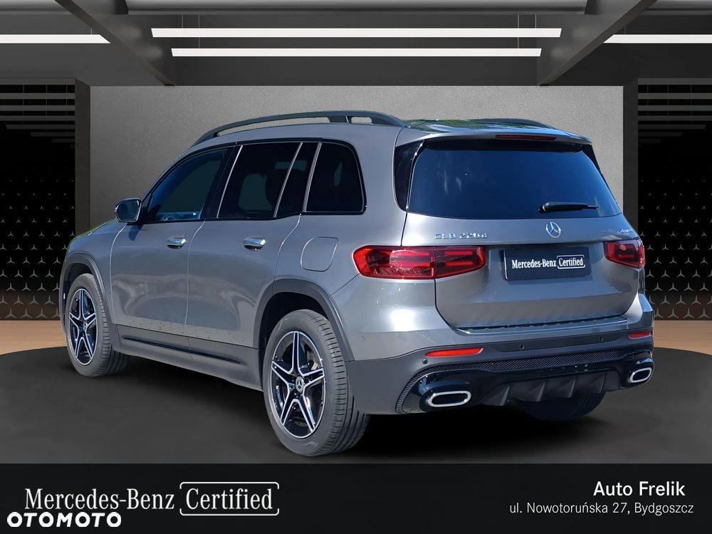 Mercedes-Benz GLB 220 d 4-Matic AMG Line 8G-DCT - 4