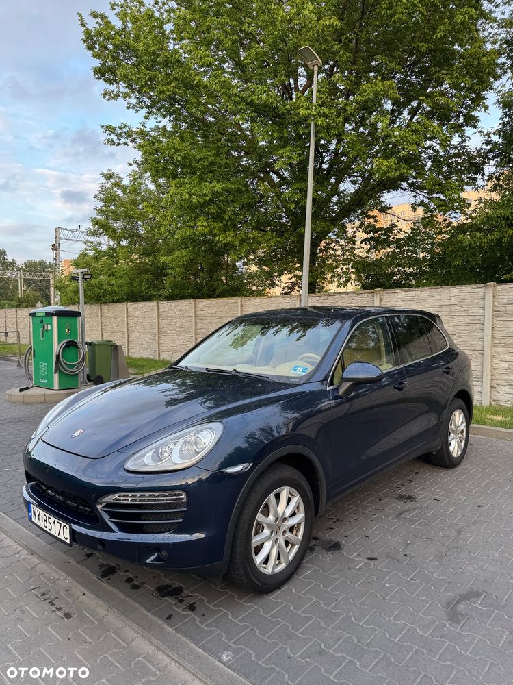 Porsche Cayenne - 1