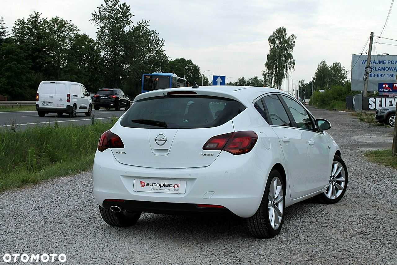 Opel Astra IV 1.4 T Cosmo S&S - 15