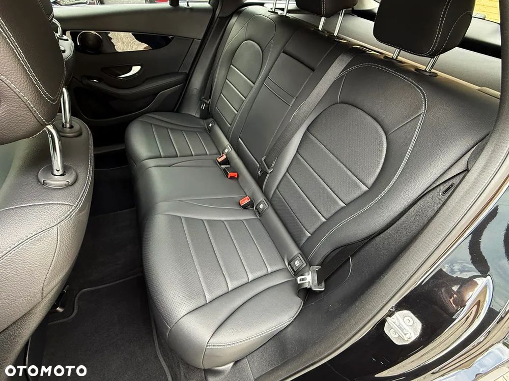 Mercedes-Benz GLC 200 4Matic 9G-TRONIC - 36
