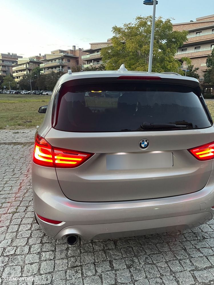 BMW 216 Gran Tourer d Line Luxury - 4