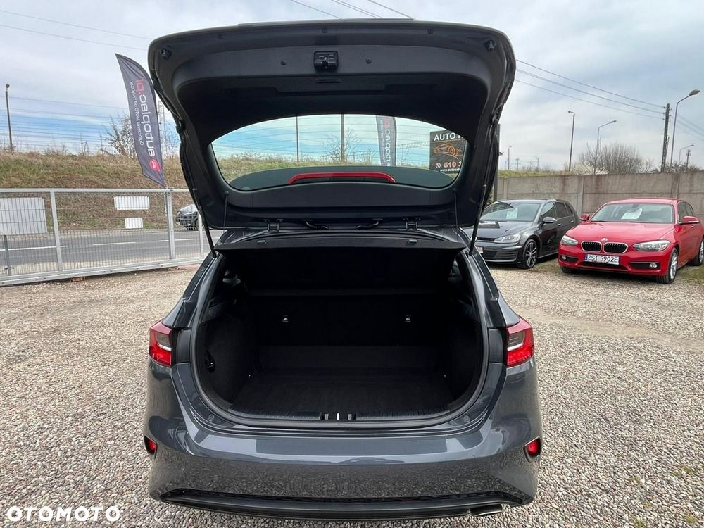 Kia Ceed - 24