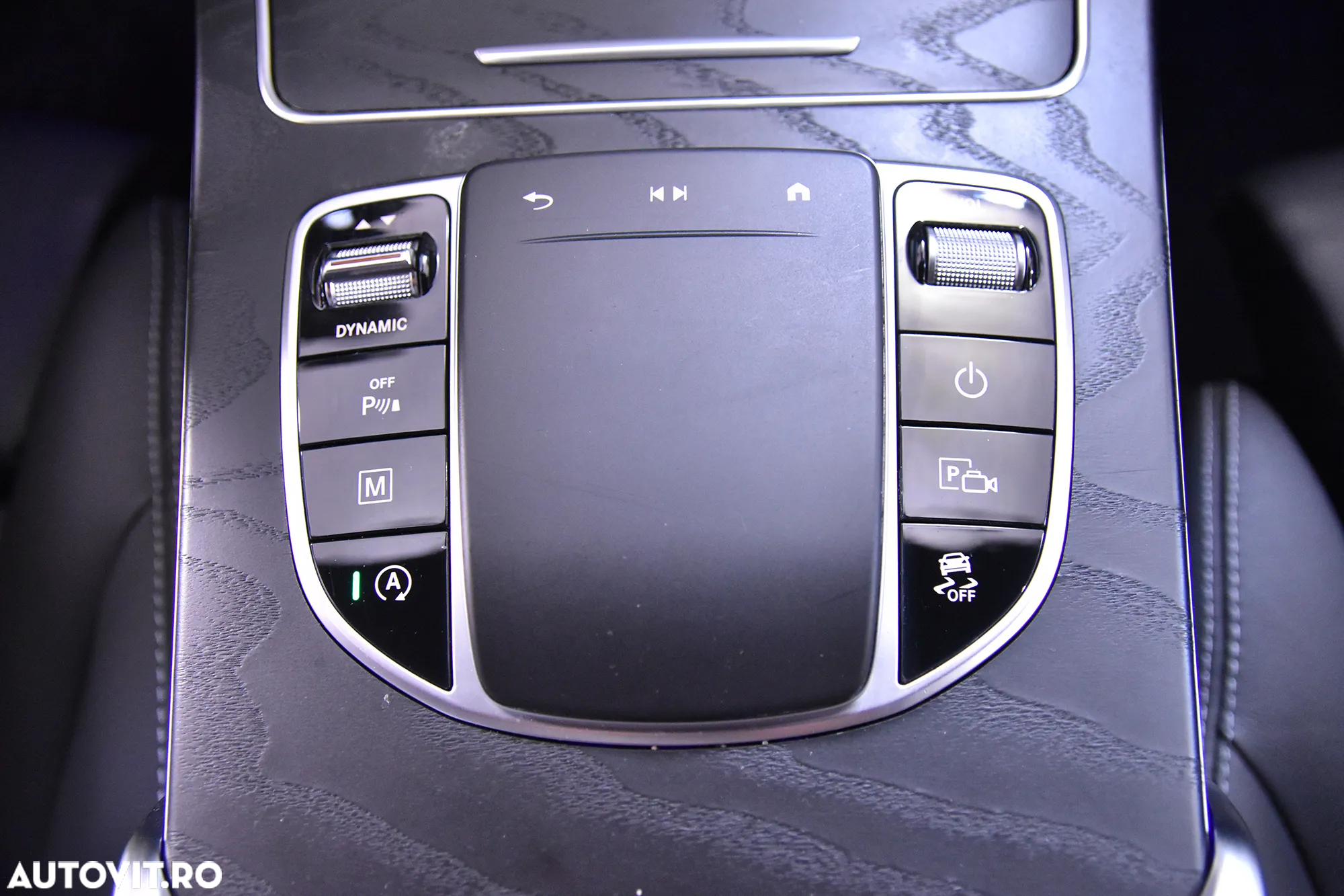 Mercedes-Benz GLC Coupe 300 4Matic 9G-TRONIC AMG Line - 17