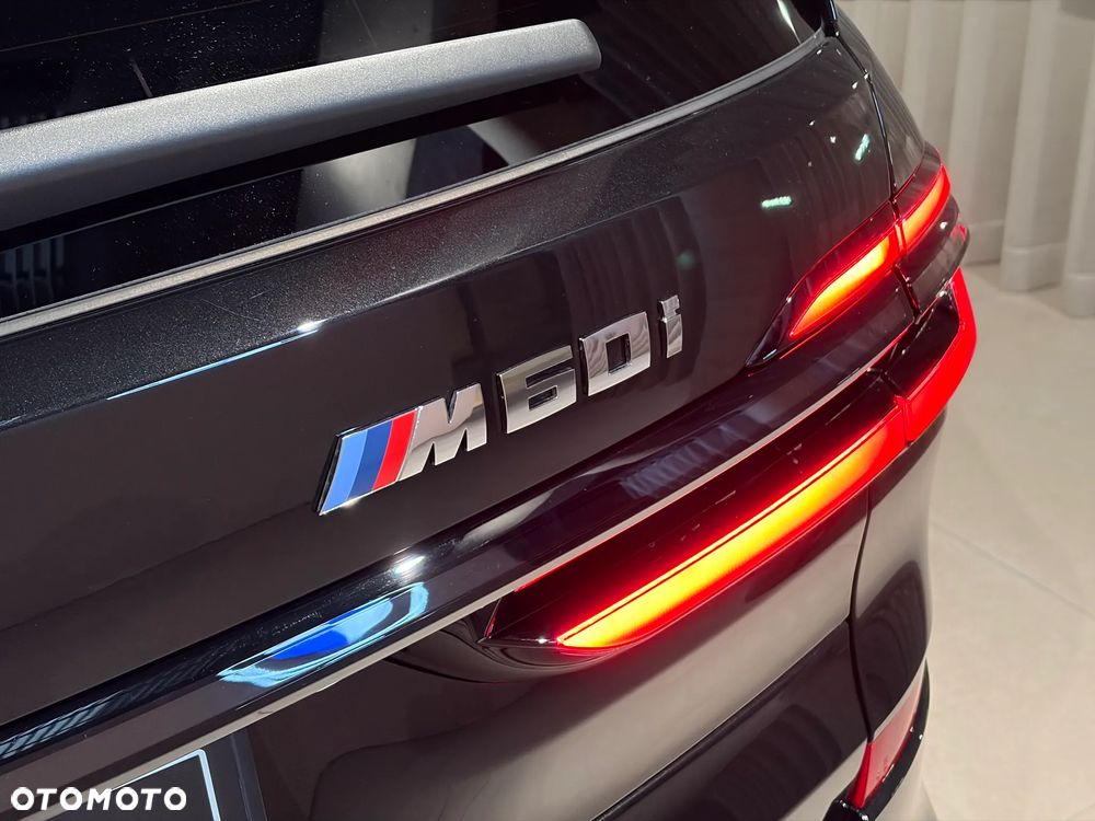 BMW X7 - 8